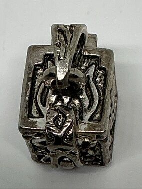 Vintage Silver Tone Hinged Box Locket Charm Pendant Floral Motif Rhinestone